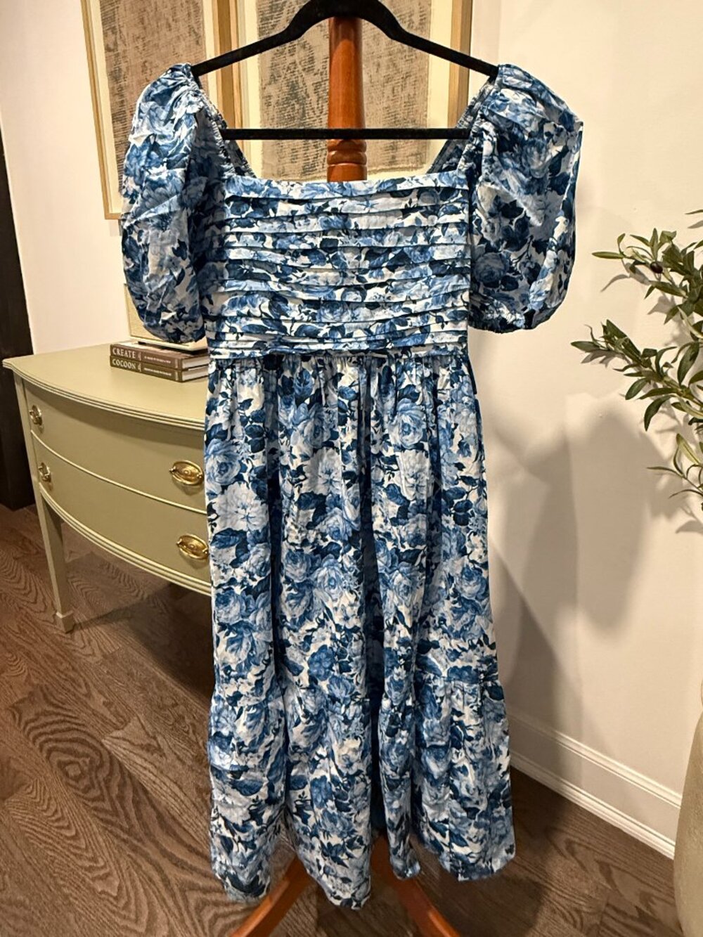 Abercrombie Emerson Blue Floral Puff Sleeve Midi Dress M